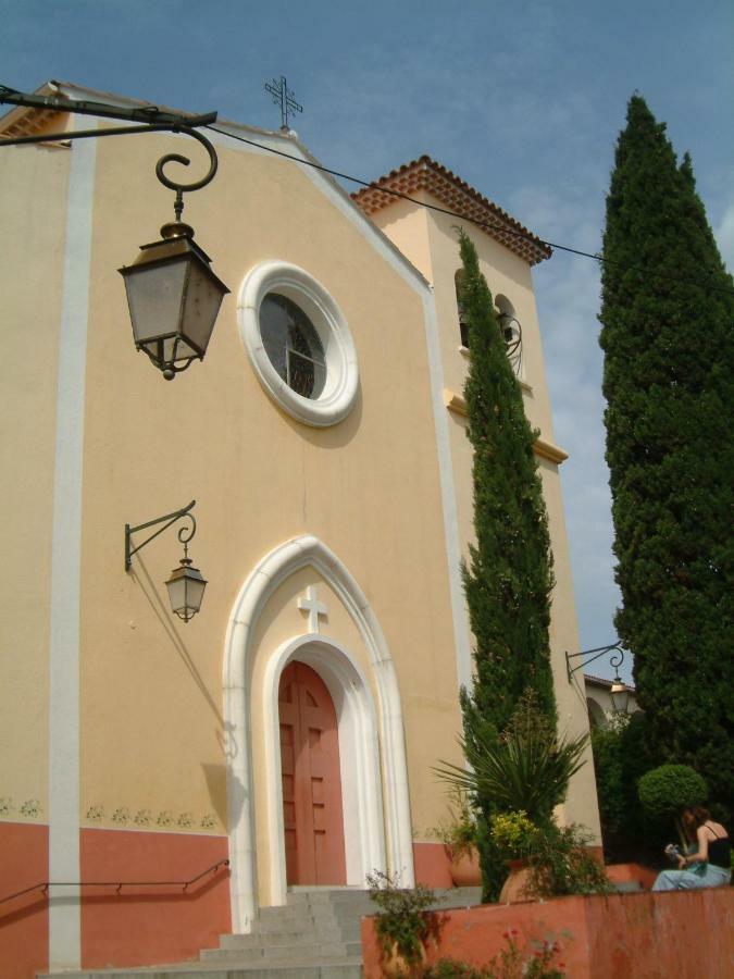 Les 12 Sables Leilighet Le Lavandou Eksteriør bilde